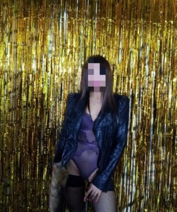 Обворожительная дама, готовая погрузить тебя в мир страсти и наслаждения. Предлагаю разнообразные услуги и приятное общение, которое точно заставит тебя возвращаться ко мне снова и снова. 11160, 22 года