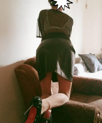 Экспрессивная блондинка приглашает щедрого мужчину на встречу. Готова побаловать и порадовать. 6155, 40 лет